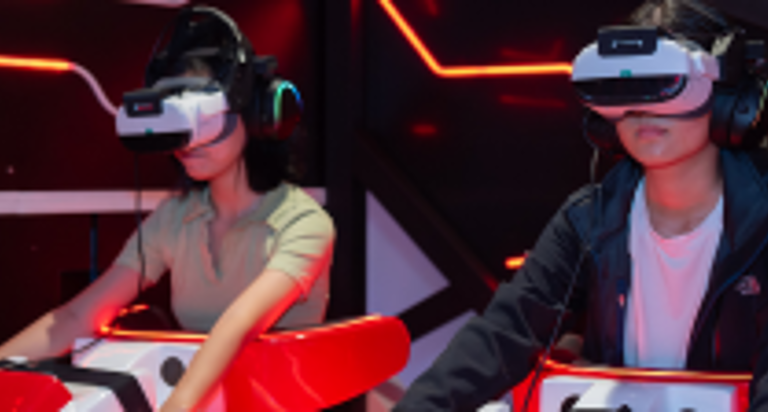 Khám phá vũ trụ bao la với Space Ride VR